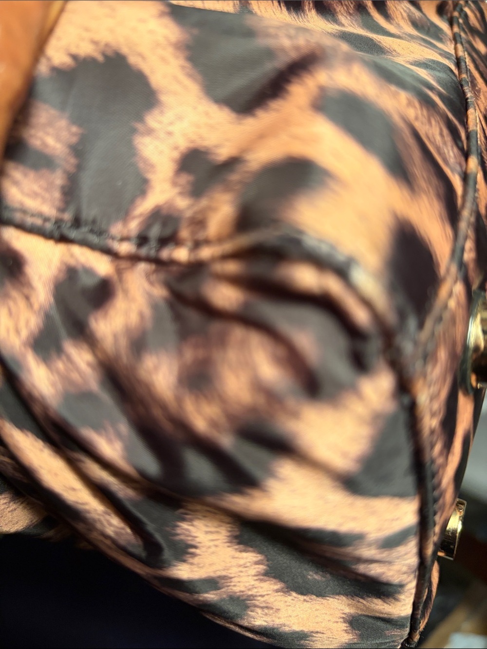 Michael Kors Kelsey Leopard Print Medium Tote Bag w/Black Trim. AS IS -repair - Picture 7 of 8